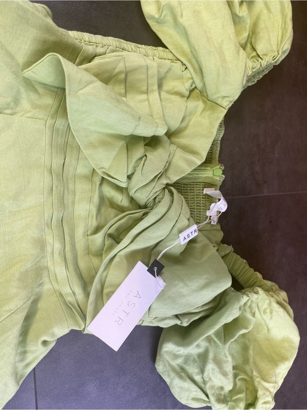Astr Light Green Puff Sleeve Fit &‎ flare Lined Mini Dress size 4-NWT - Picture 2 of 12